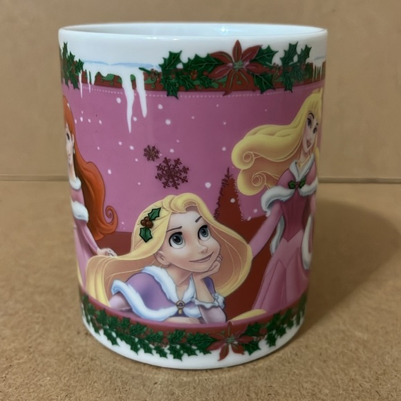 Disney Princess Winter Mug - Picture 4 of 6